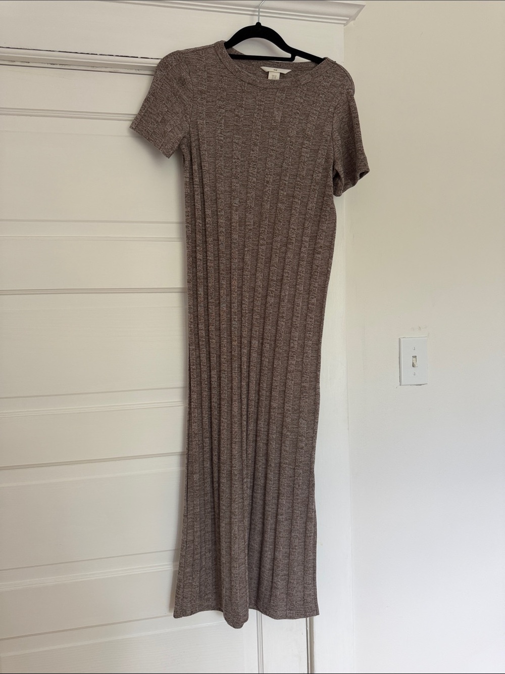 H&M Ribbed Short-Sleeve Maxi Dress in Taupe